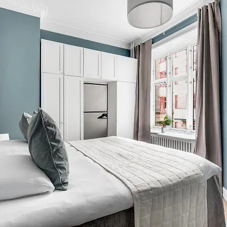 Sanders Promenade - Inviting Two-bedroom With Water View *
