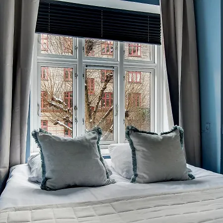 Sanders Promenade - Inviting Two-bedroom With Water View Appartamento *